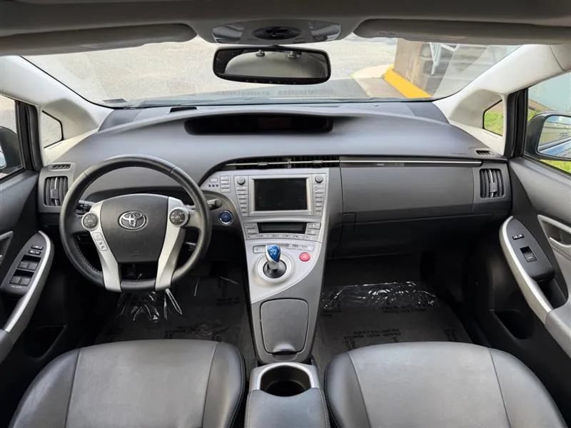 Used 2015 Toyota Prius Persona Series FWD image 44