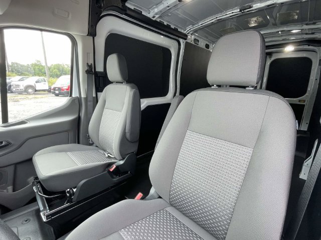 New 2027 Ford Transit 250 148 Medium Roof w/ Load Area Protection Package RWD image 12
