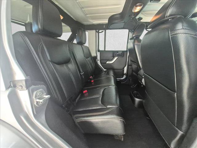 Used 2015 Jeep Wrangler Unlimited Sahara w/ Mopar Chrome Edition Group AWD/4WD image 22