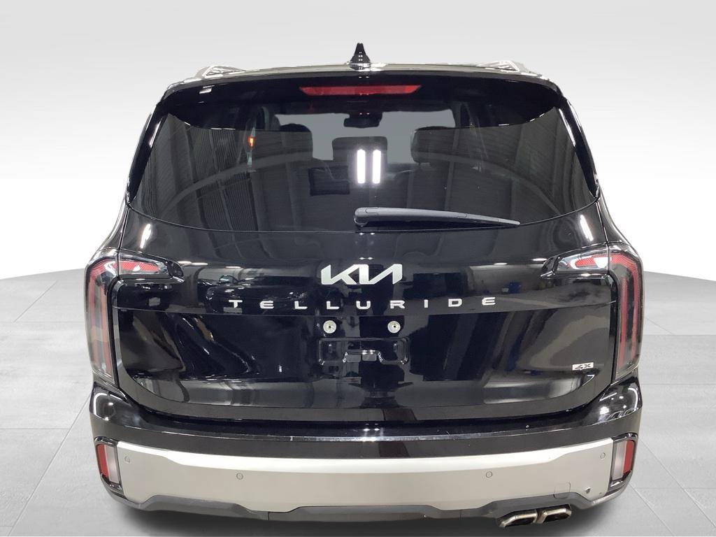 Used 2024 Kia Telluride EX w/ EX Captain's Chair Package AWD/4WD image 7
