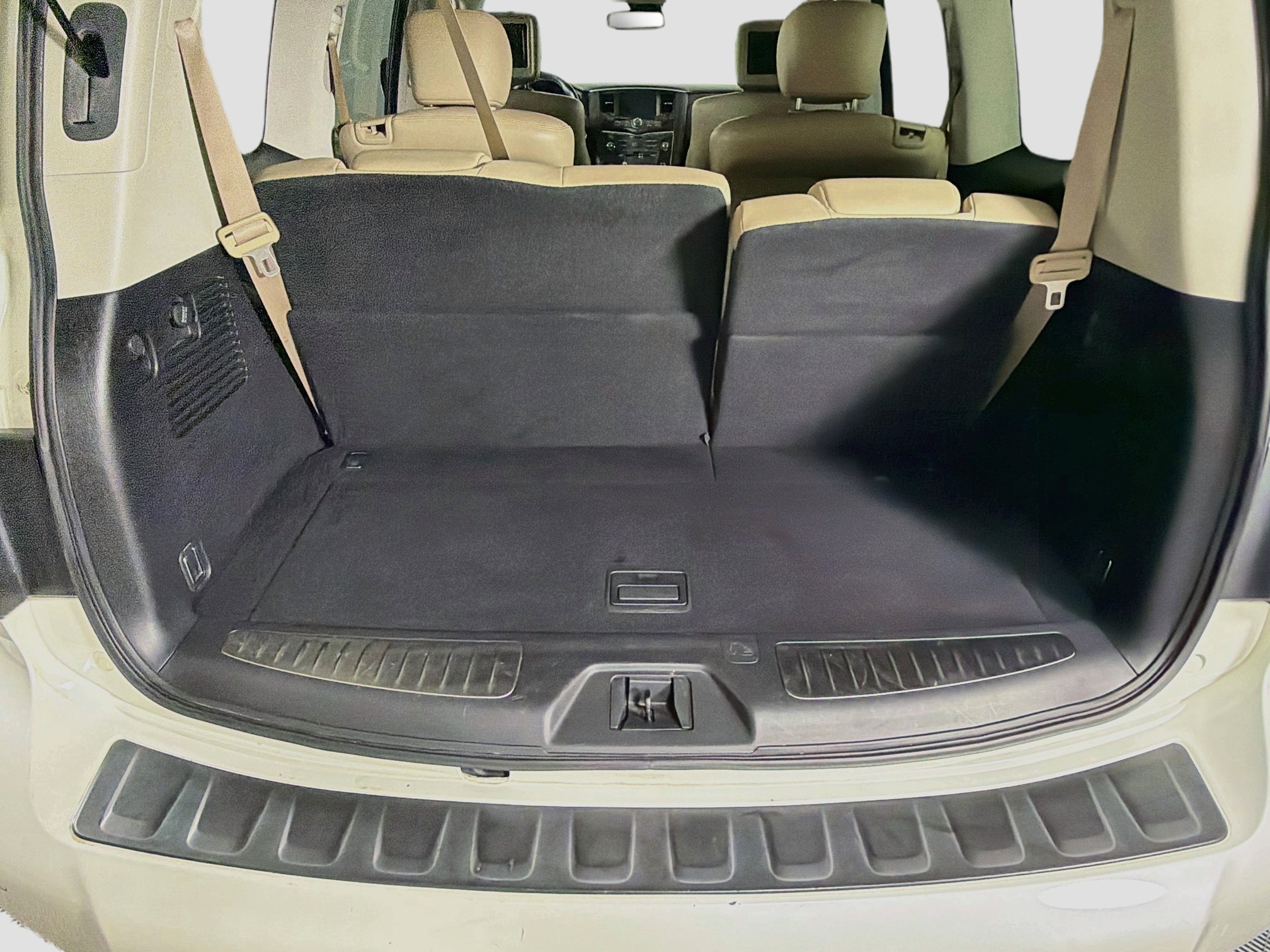Used 2017 Nissan Armada Platinum w/ Captain Seat Package RWD image 31