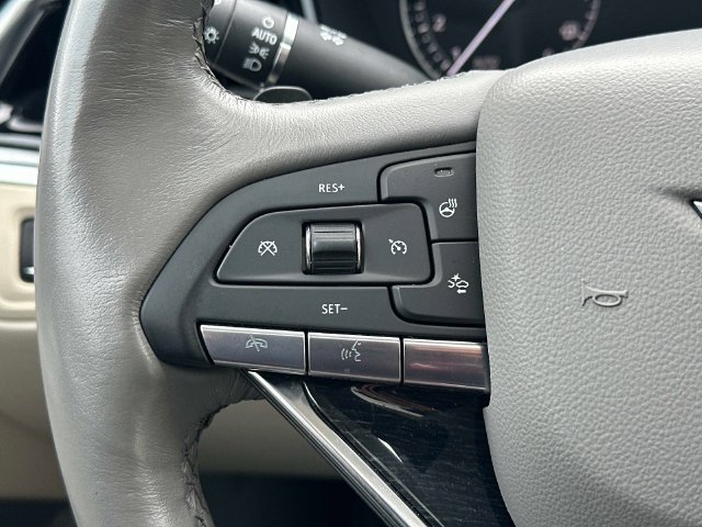 Used 2024 Cadillac XT6 Premium Luxury AWD/4WD image 25