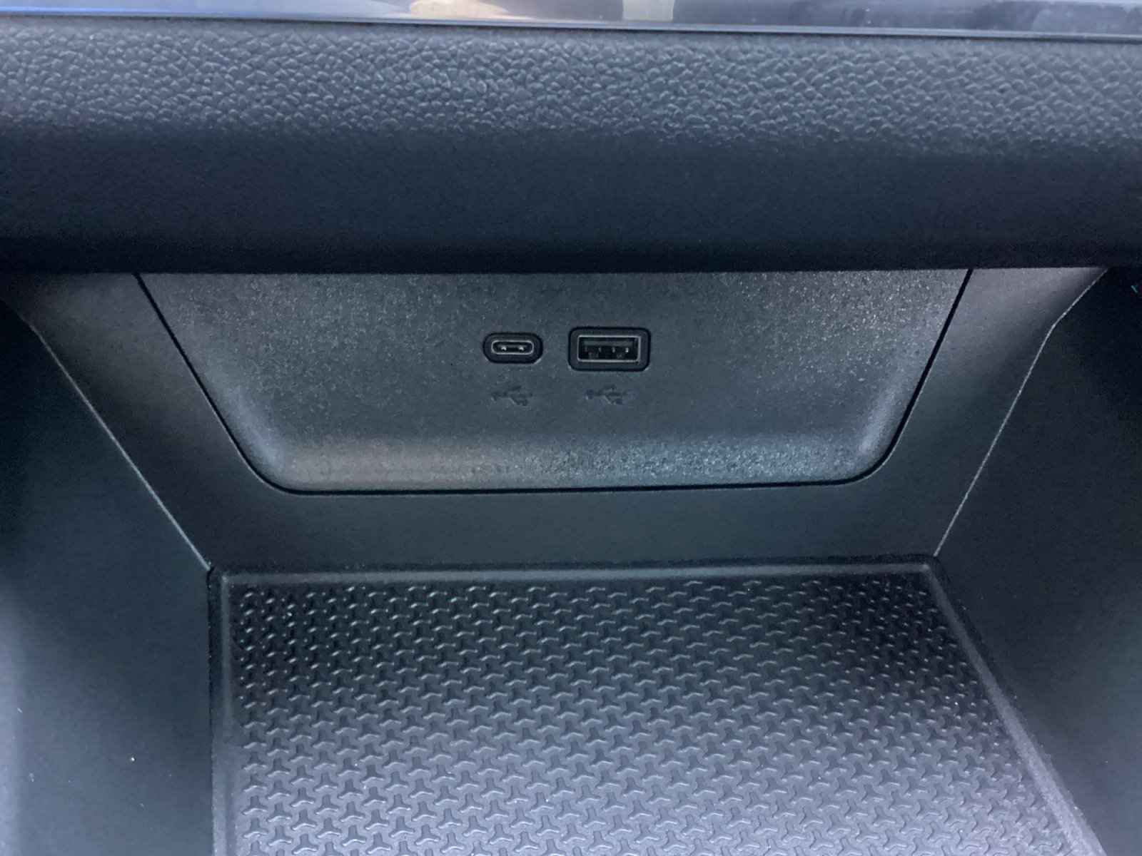 Used 2025 Chevrolet Equinox LT w/ Safety and Technology Package image 25