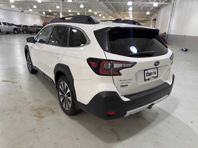 Used 2025 Subaru Outback Limited AWD/4WD image 6