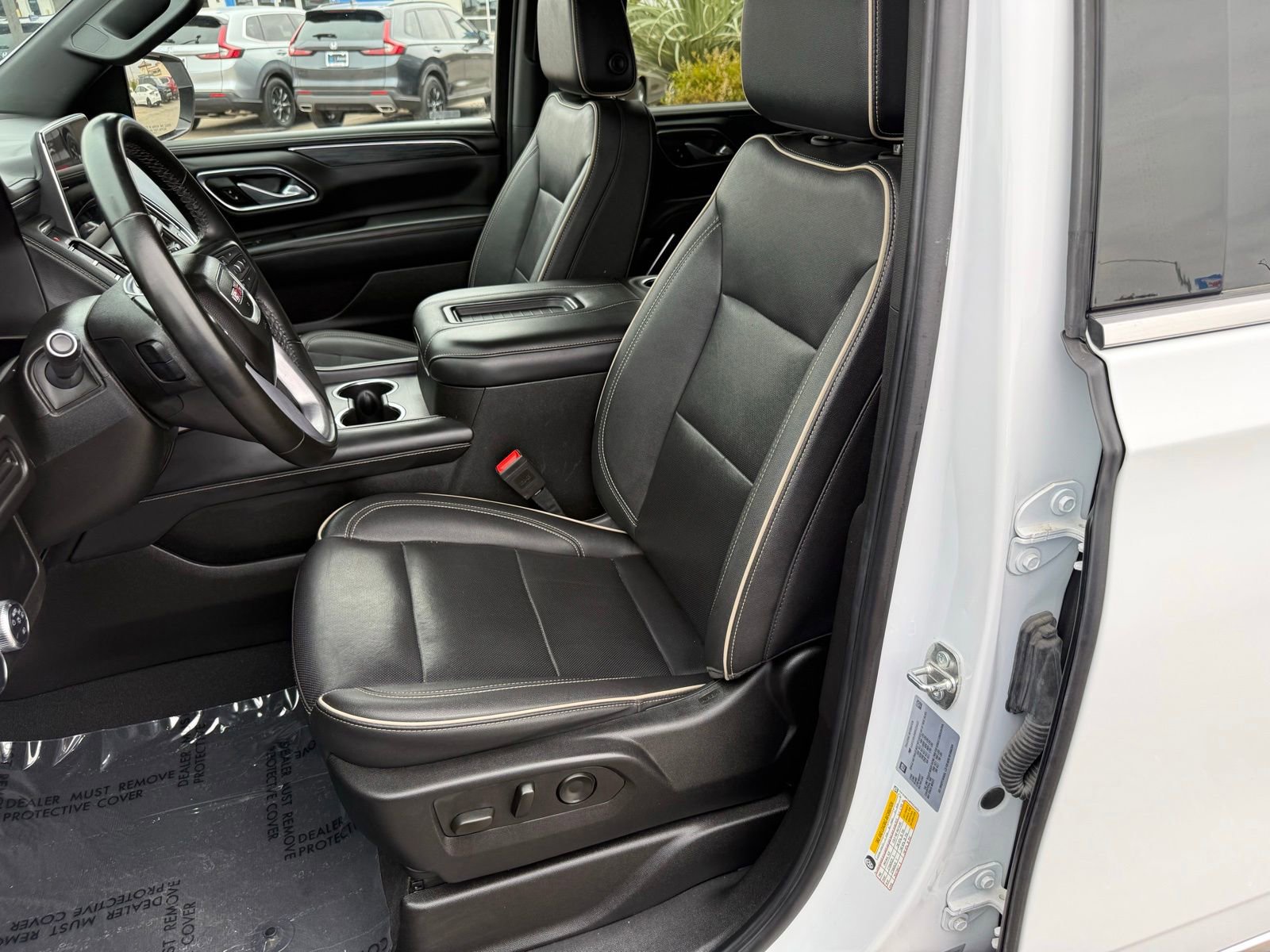 Used 2024 GMC Yukon SLT RWD image 34