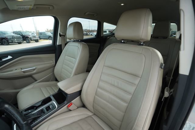 Used 2017 Ford Escape Titanium image 34