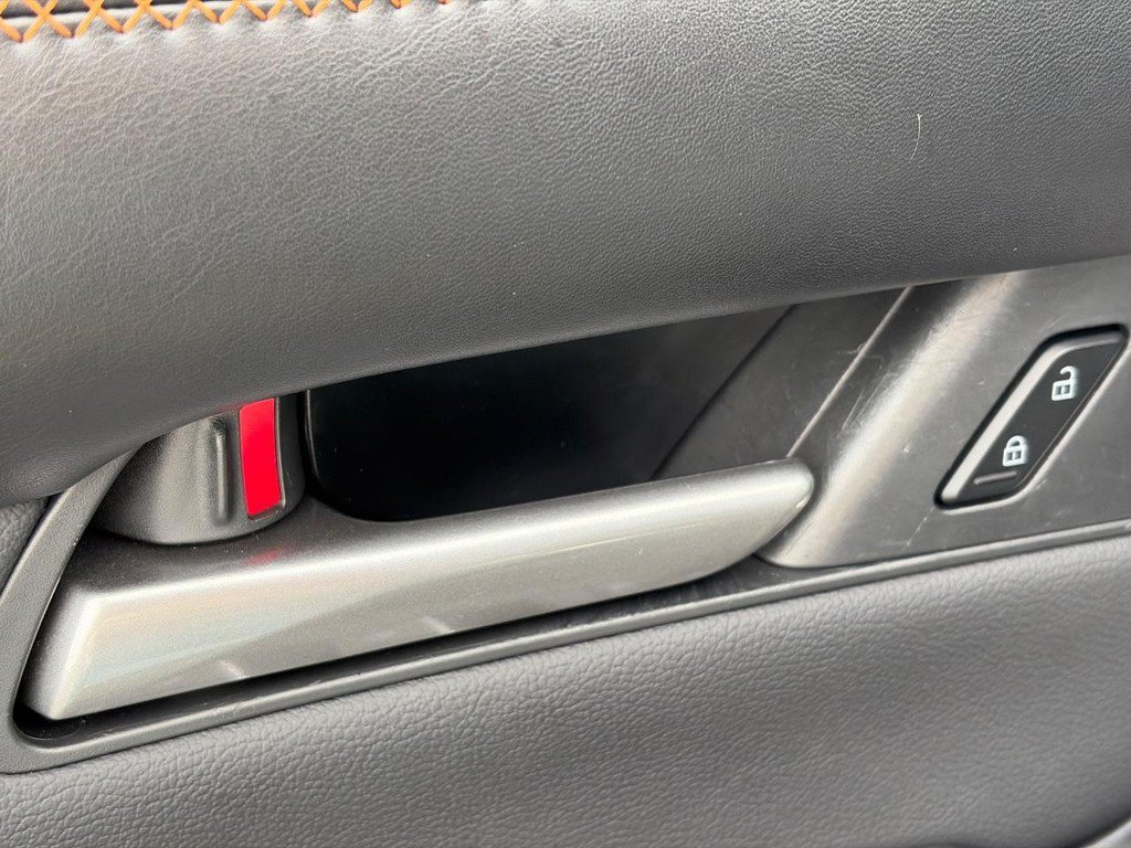 Used 2025 MAZDA CX-50 AWD 2.5 Hybrid w/ Premium Pkg image 21