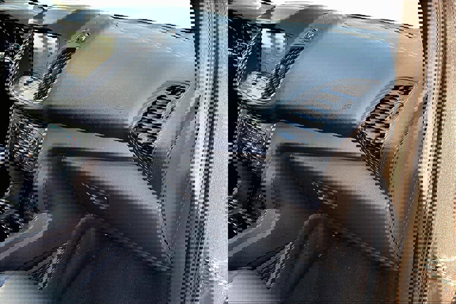 Used 2019 Ford Escape SEL image 21