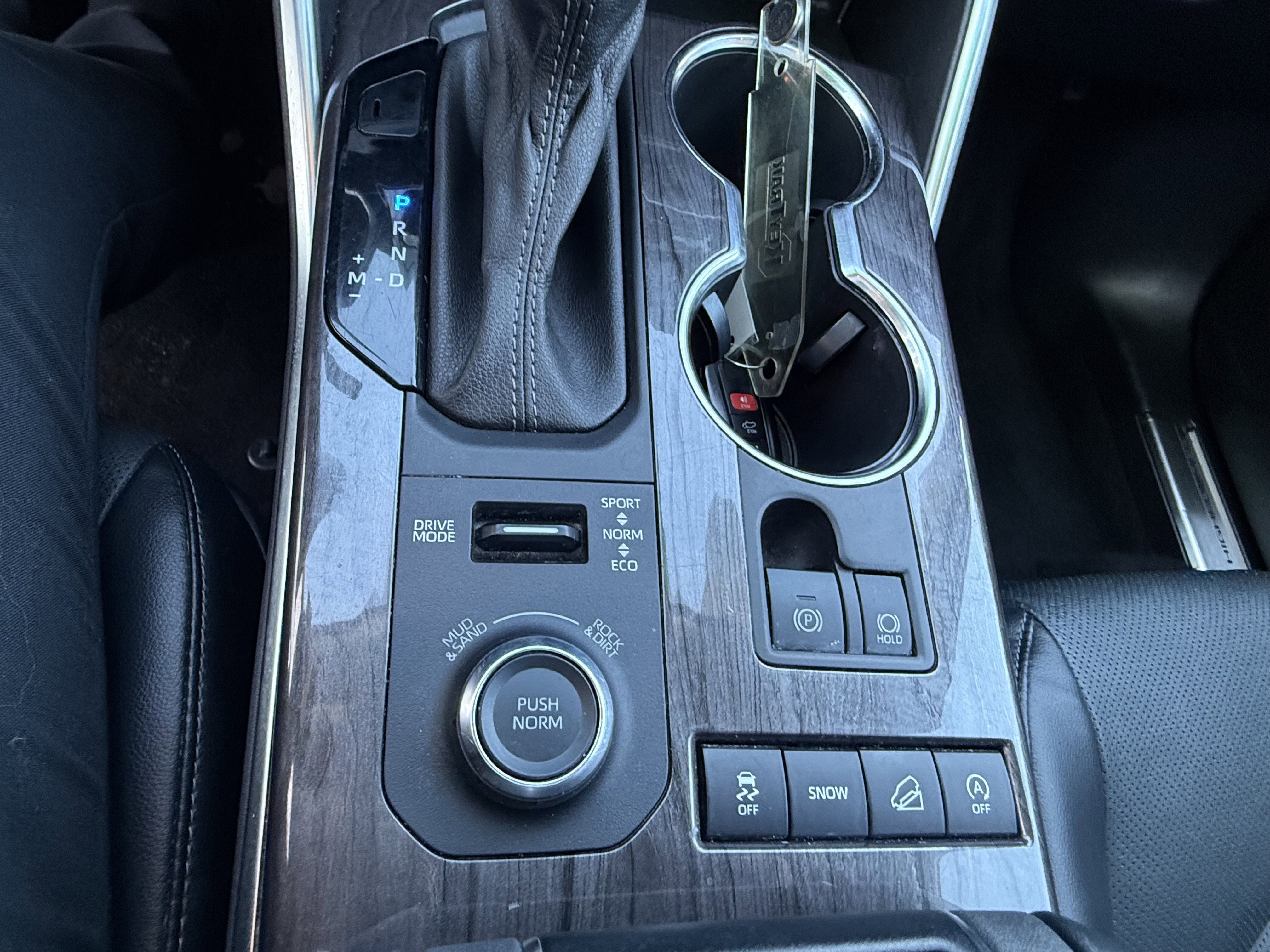 Certified 2022 Toyota Highlander Platinum image 16