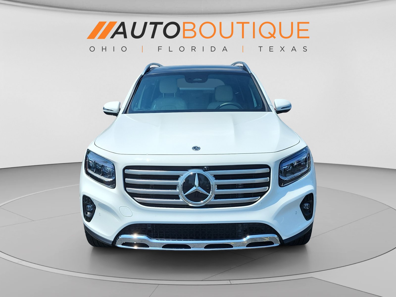 Used 2025 Mercedes-Benz GLB 250 4MATIC image 8