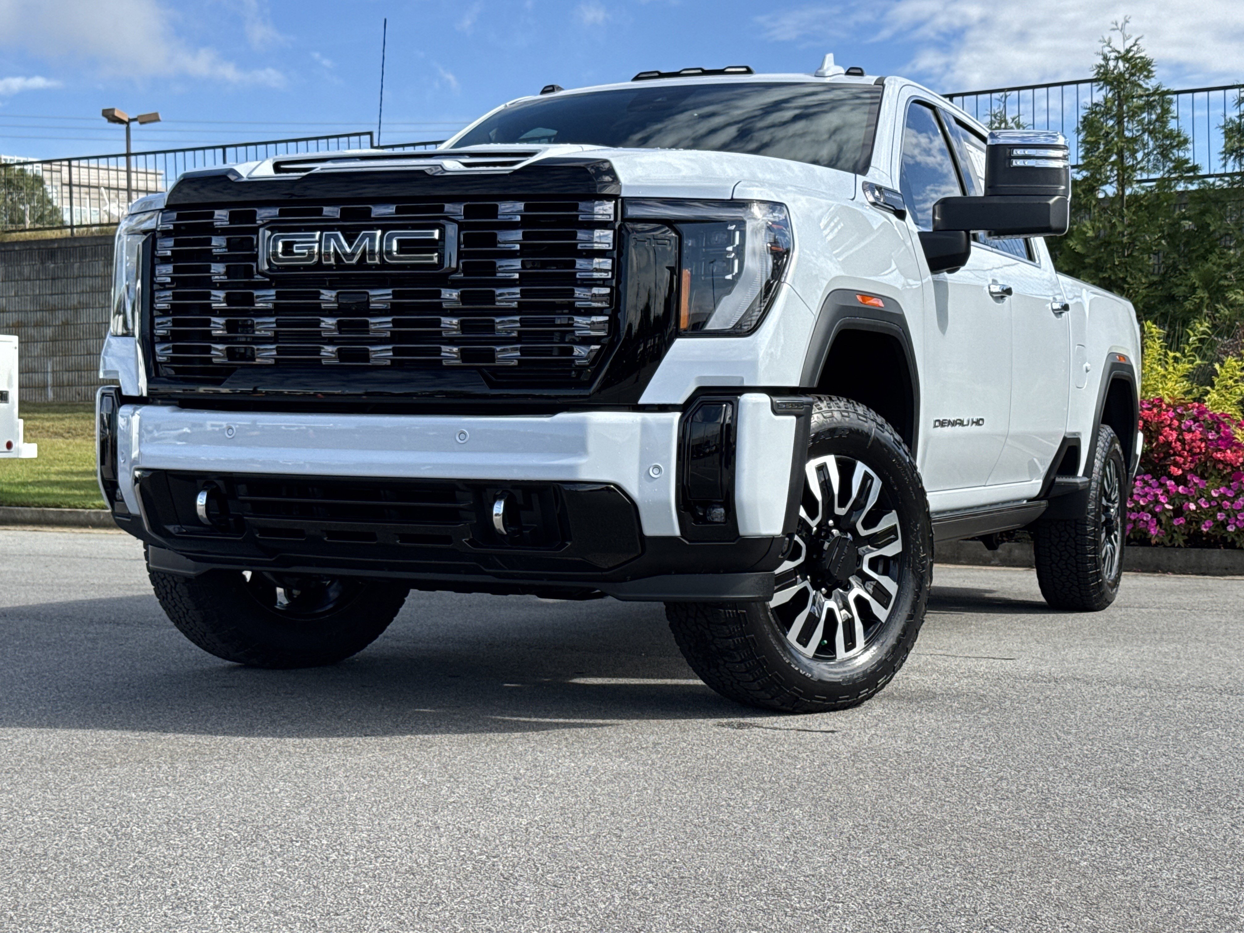 New 2026 GMC Sierra 2500 Denali Ultimate image 5