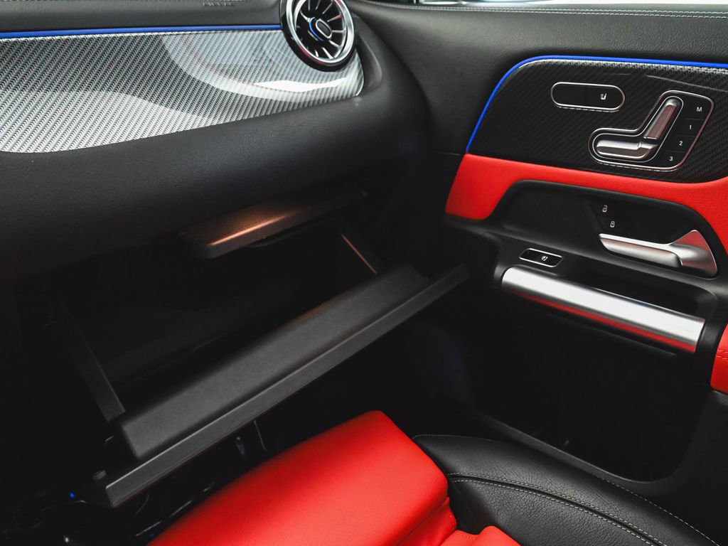 Used 2024 Mercedes-Benz GLA 35 AMG 4MATIC image 17