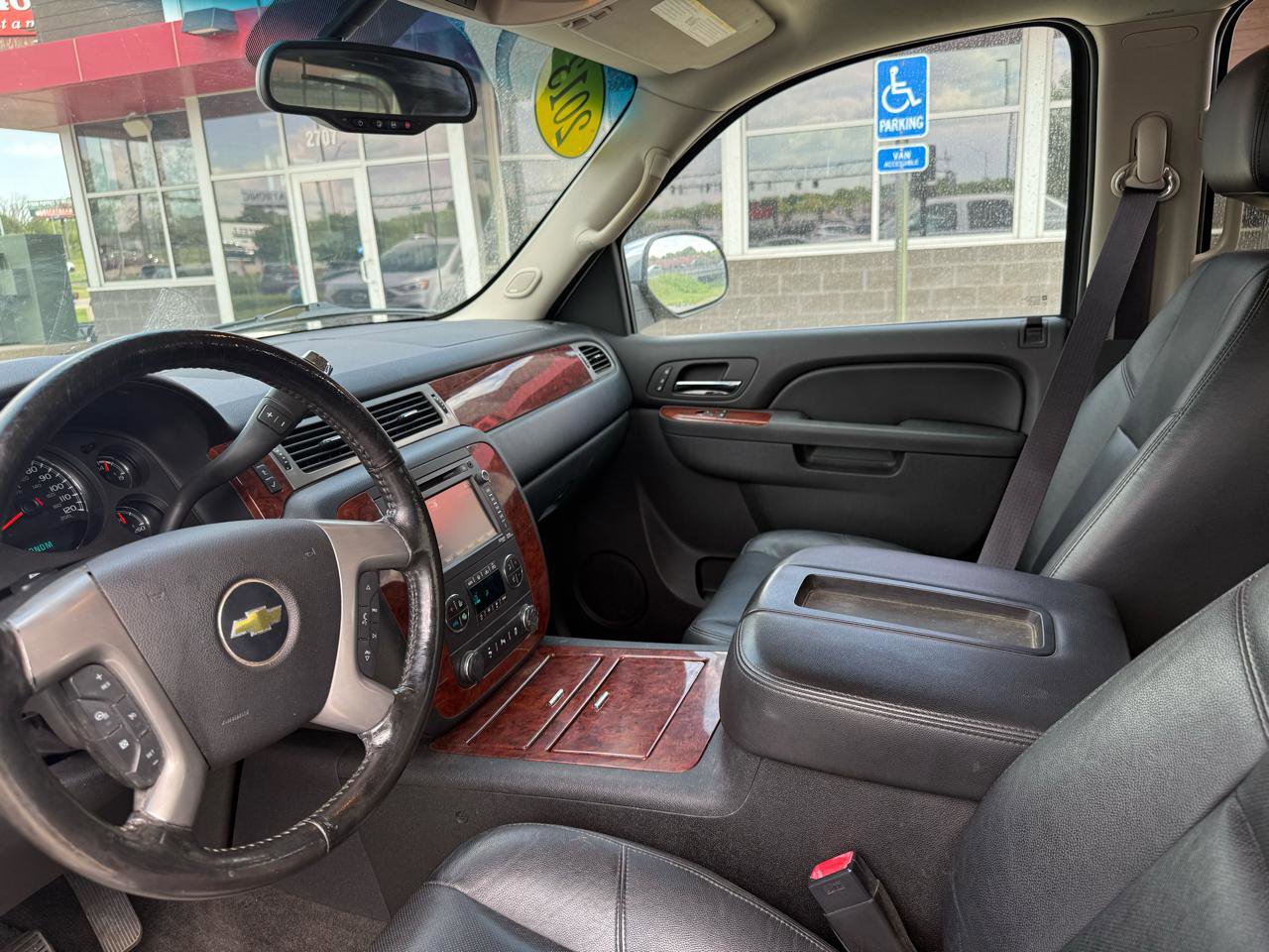 Used 2013 Chevrolet Avalanche LTZ AWD/4WD image 13