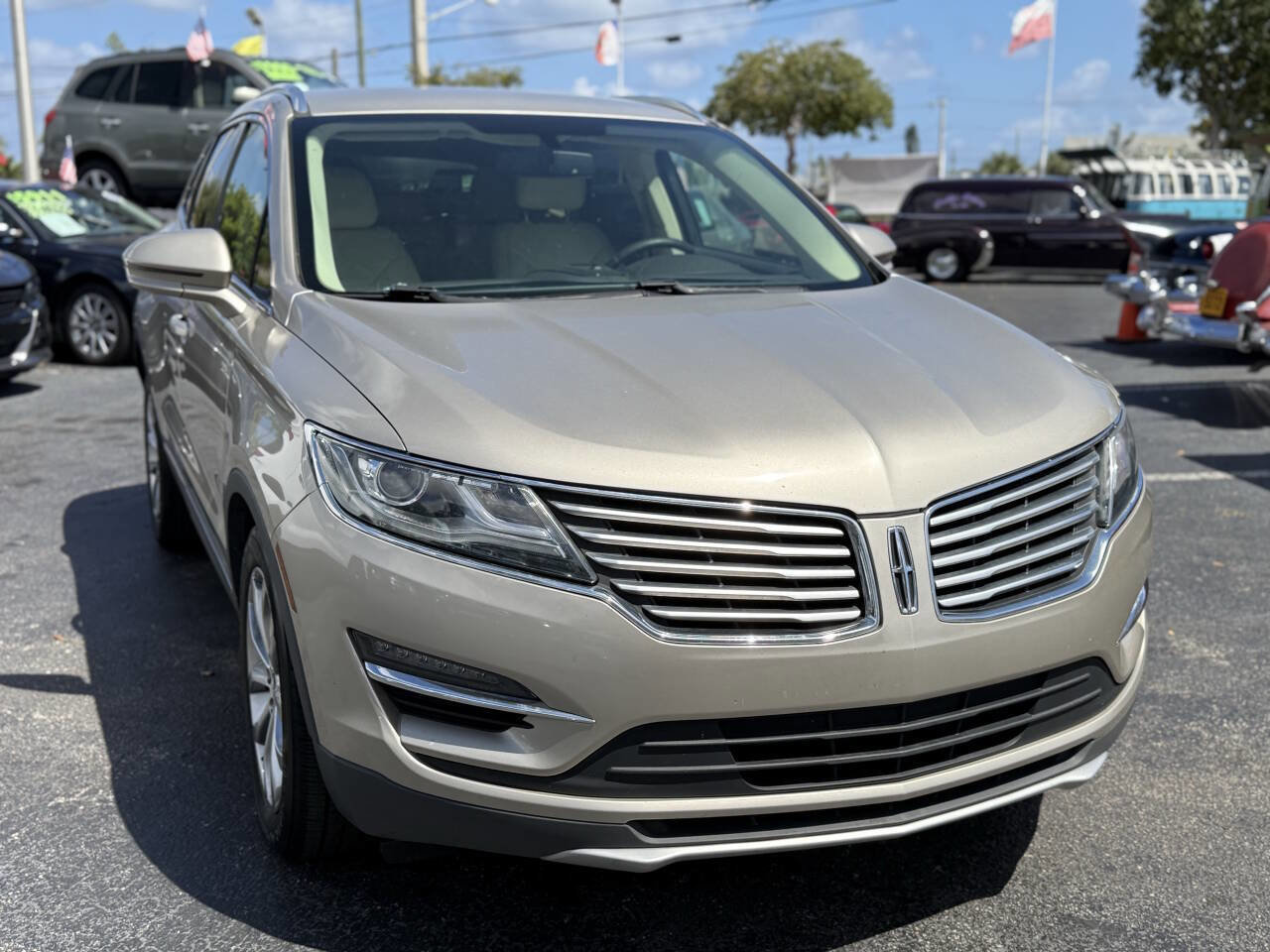 Used 2015 Lincoln MKC FWD w/ Equipment Group 101A Select image 7