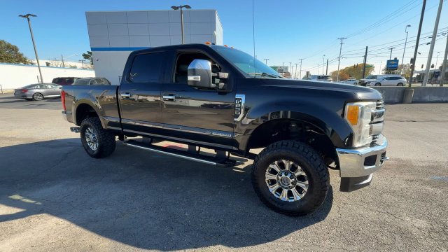 Used 2017 Ford F250 Lariat w/ Chrome Package AWD/4WD image 2