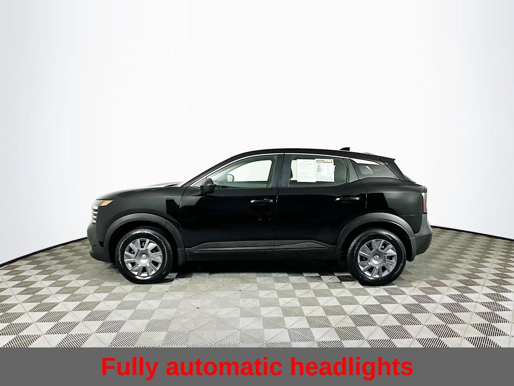 Certified 2025 Nissan Kicks S image 8