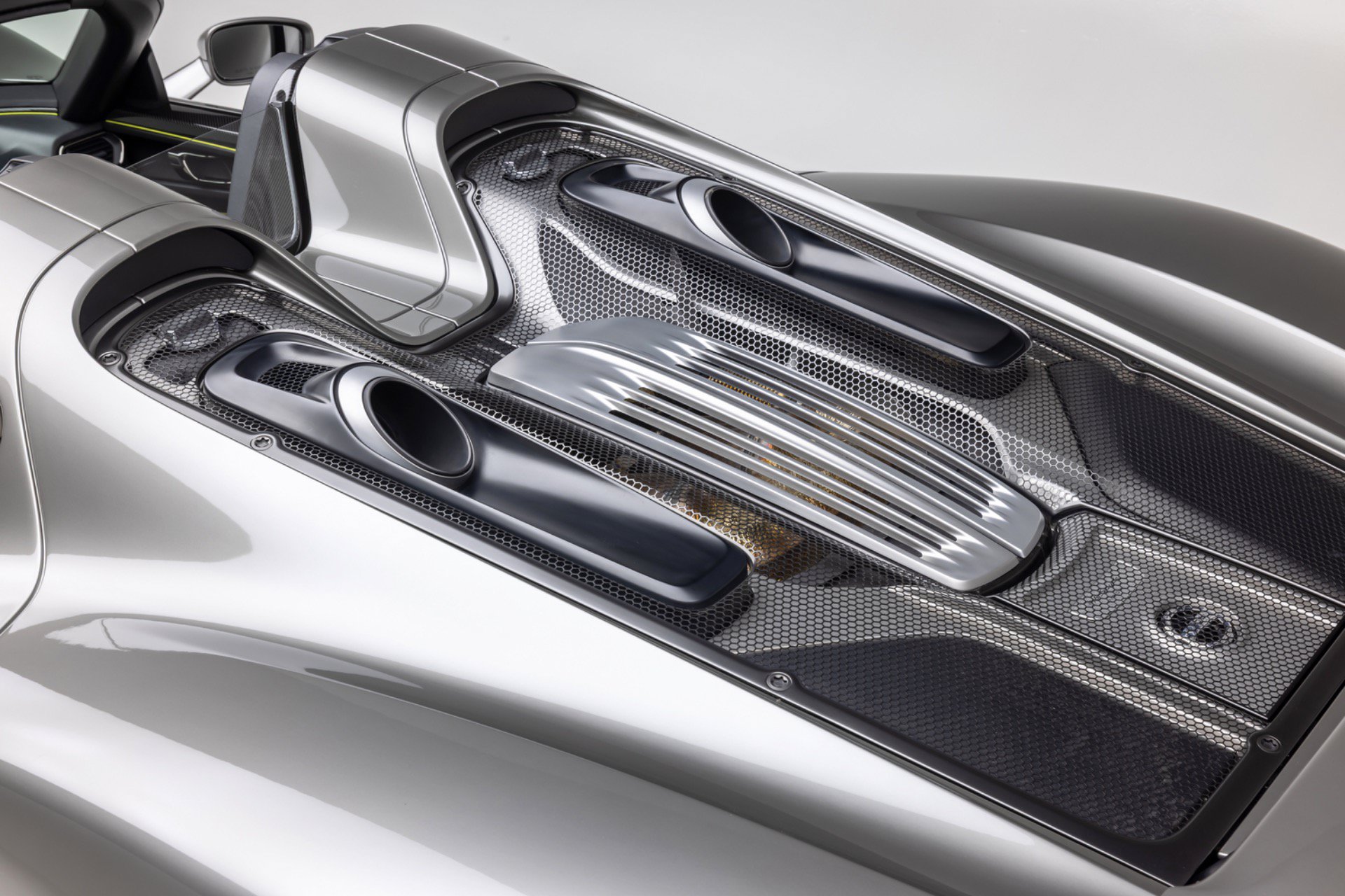 Used 2015 Porsche 918 Spyder AWD/4WD image 20