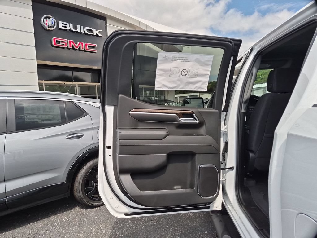 New 2026 GMC Sierra 1500 Elevation w/ Elevation Select Package AWD/4WD image 28