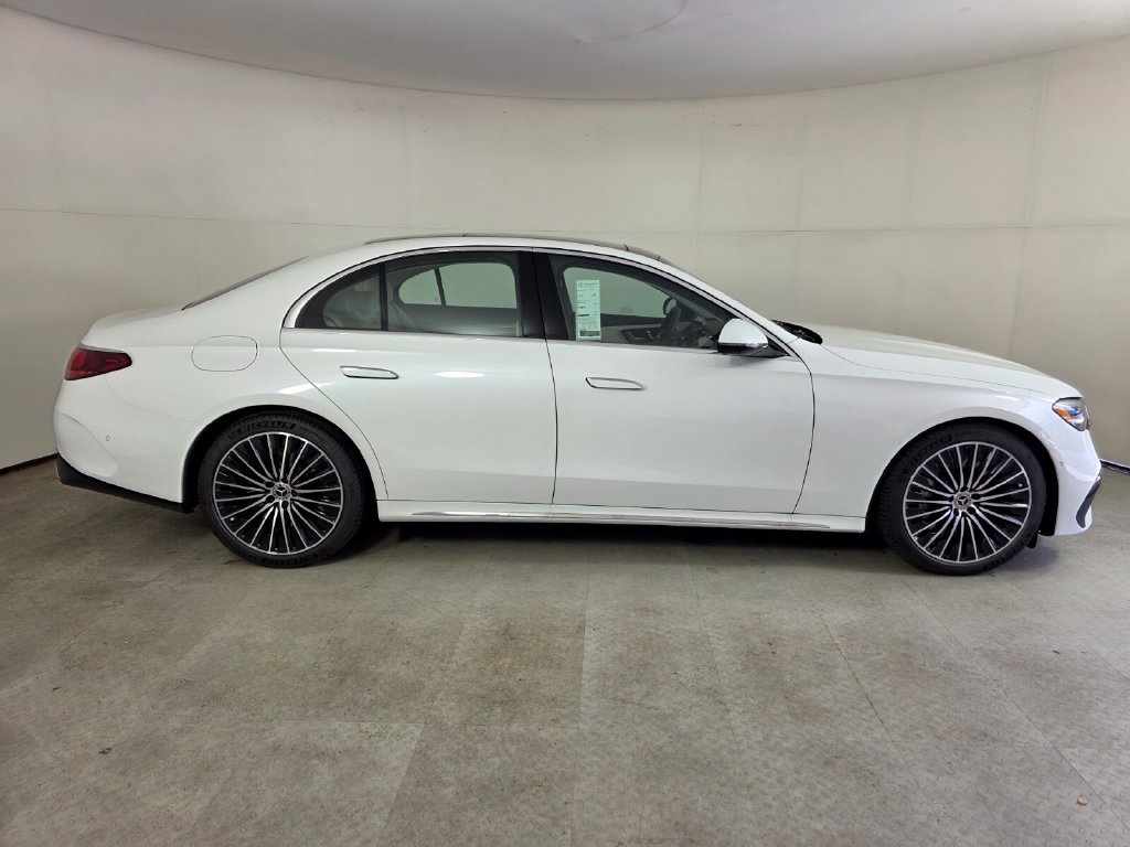 New 2027 Mercedes-Benz E 450 4MATIC Sedan image 3
