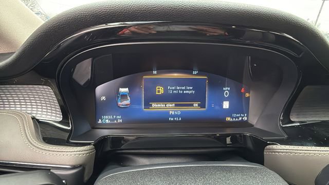 Used 2023 Lincoln Corsair Reserve w/ Rear Removable Package Tray image 21