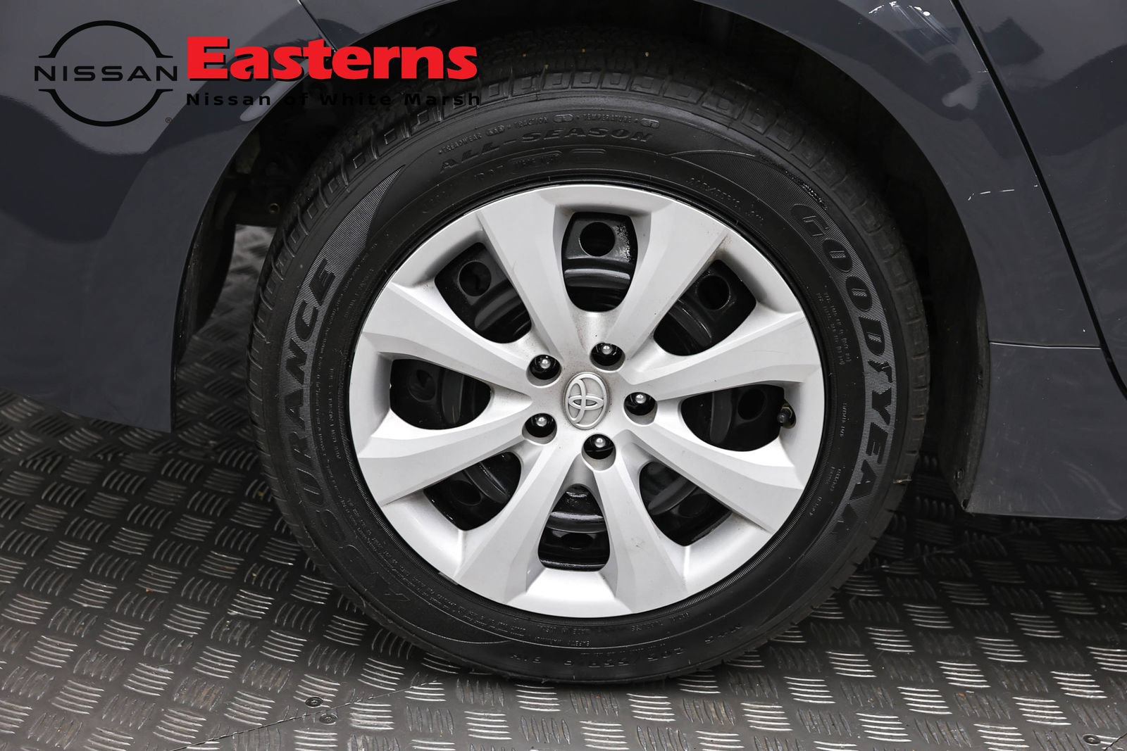 Used 2023 Toyota Corolla LE w/ Carpet Mat Package (TMS) FWD image 25