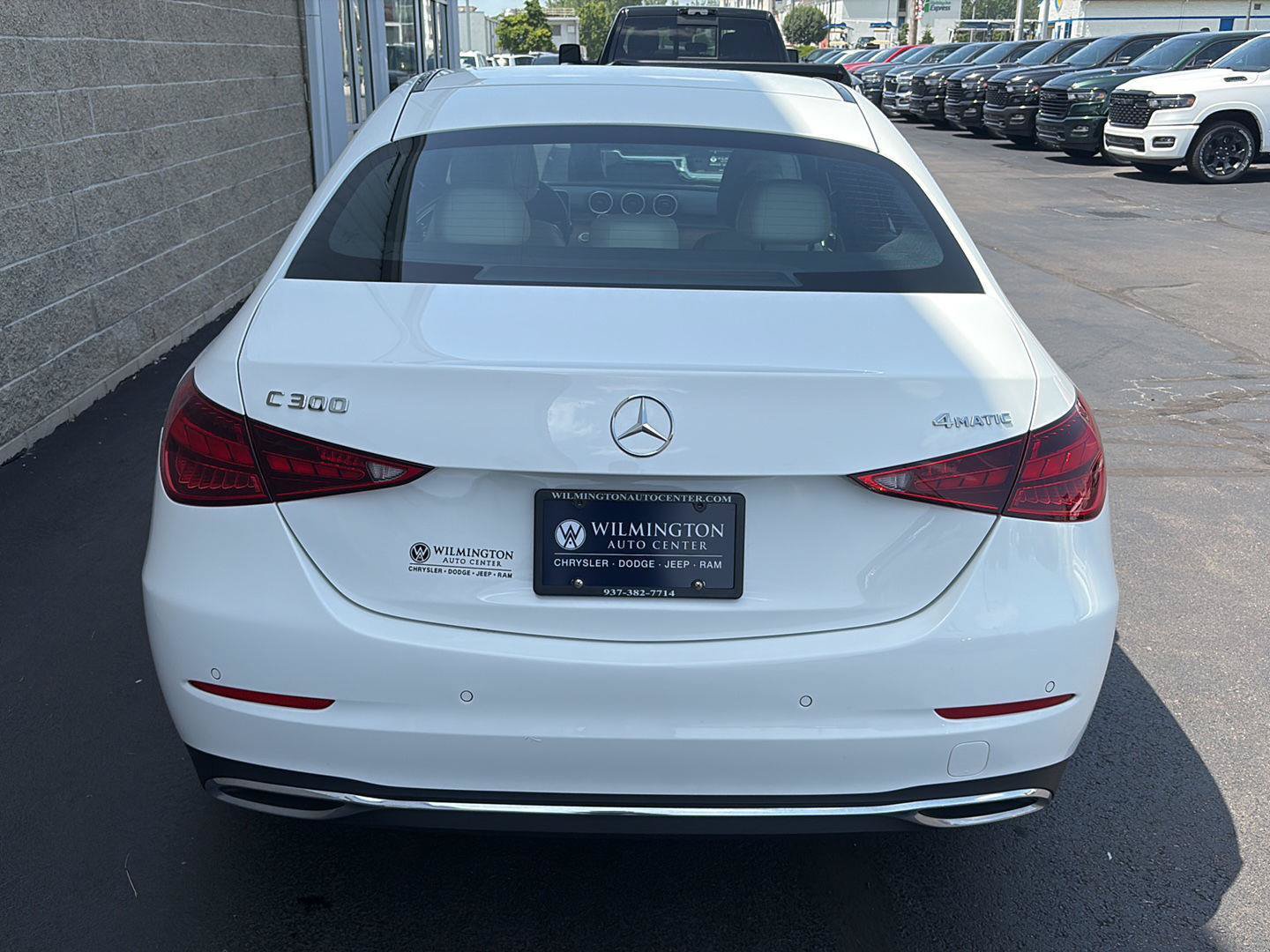 Used 2025 Mercedes-Benz C 300 4MATIC Sedan image 40