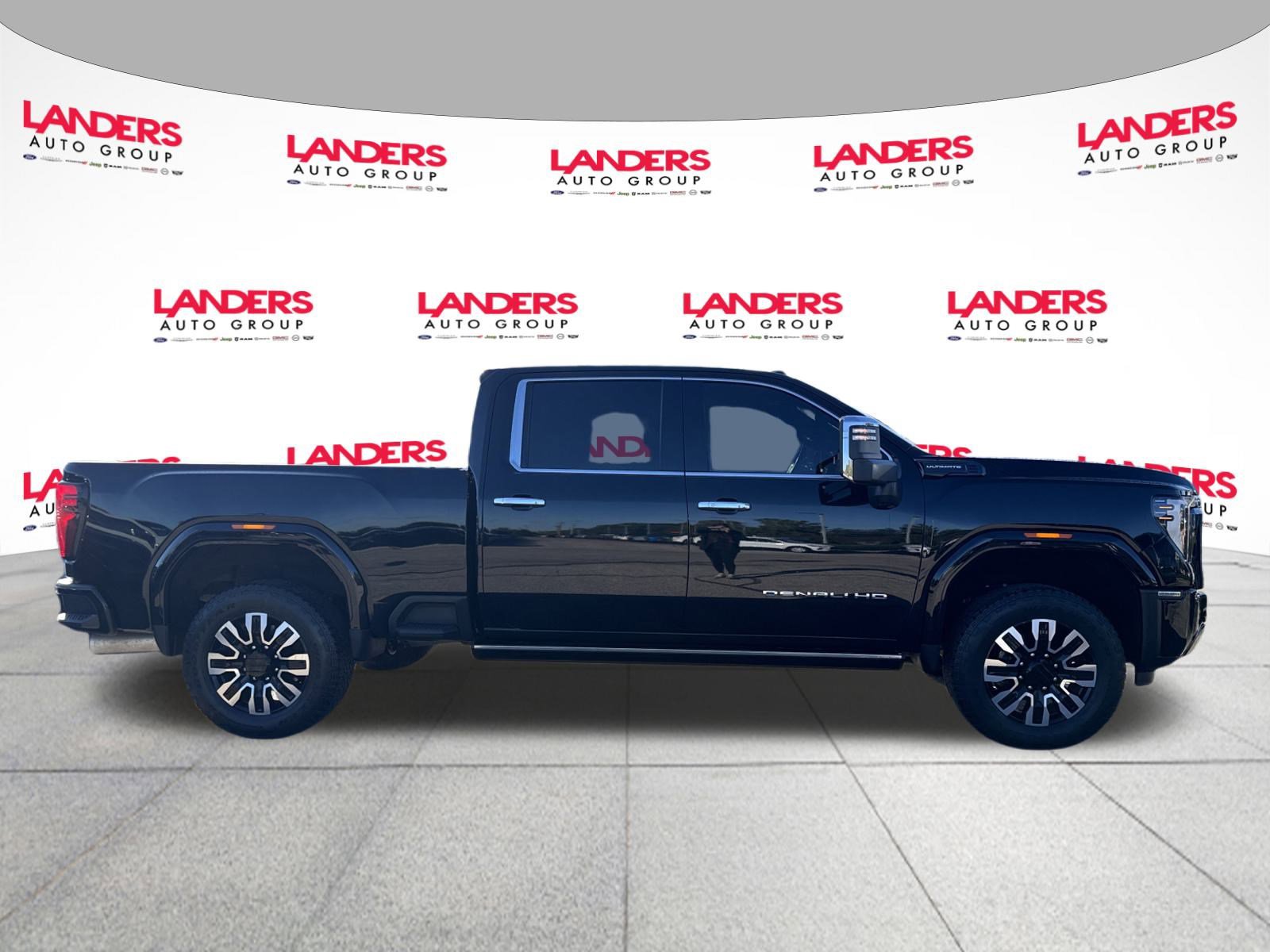 Used 2024 GMC Sierra 2500 Denali Ultimate image 2