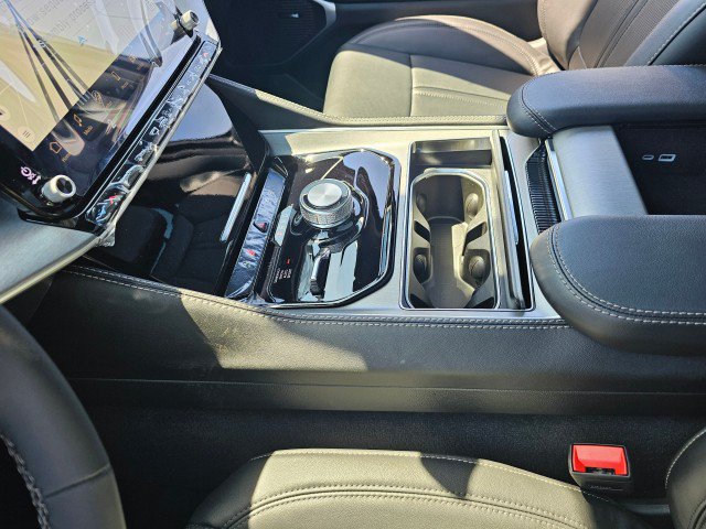 New 2026 Jeep Grand Wagoneer 4WD w/ Premium Group I image 34