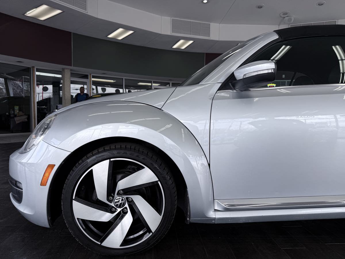 Used 2015 Volkswagen Beetle 1.8T FWD image 16