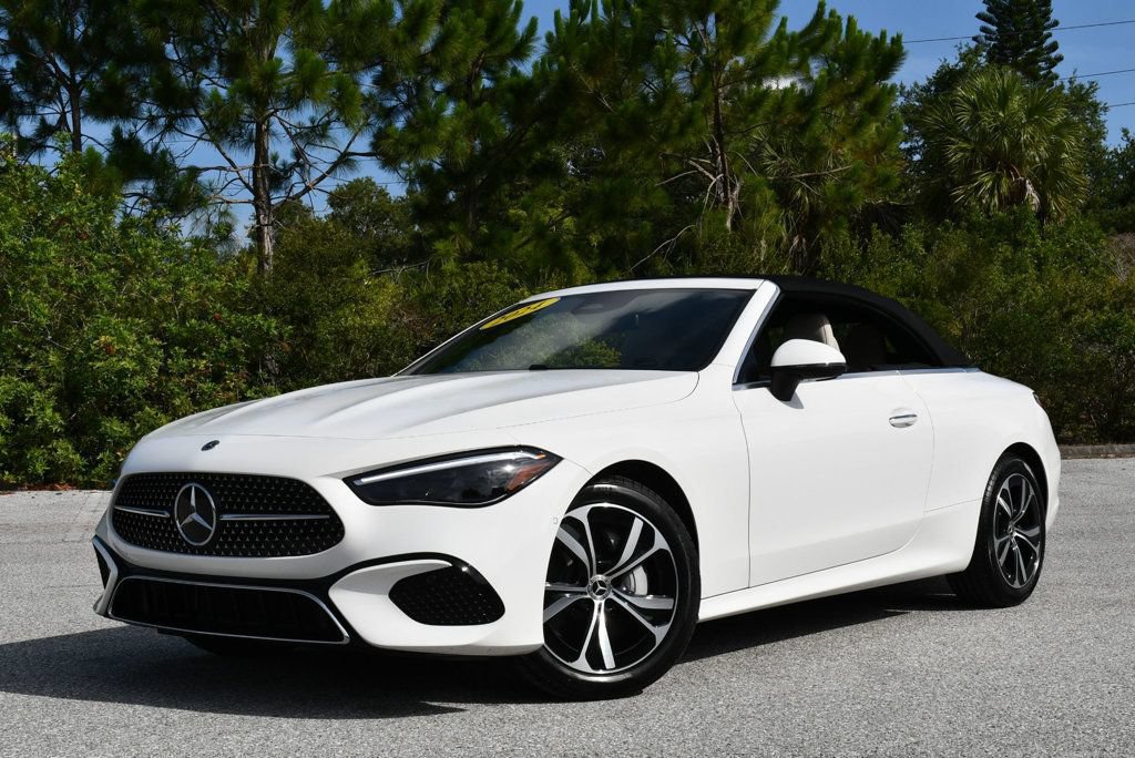 Used 2024 Mercedes-Benz CLE 300 4MATIC Cabriolet video 2