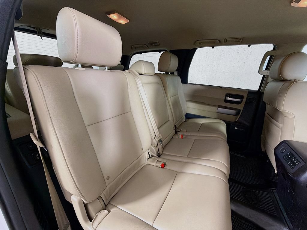 Used 2017 Toyota Sequoia Limited w/ Safety & Convenience Package AWD/4WD image 26