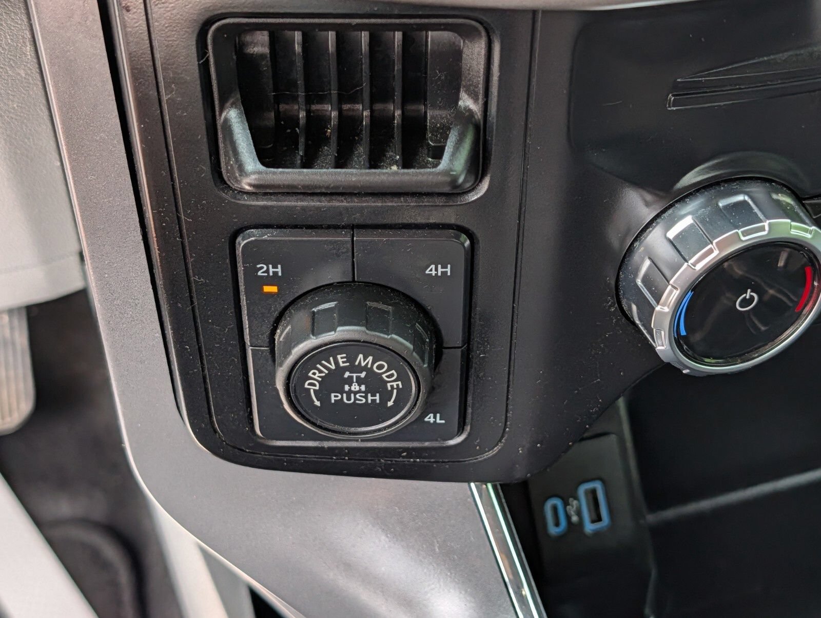 Used 2024 Ford F150 XLT w/ Mobile Office Package AWD/4WD image 10
