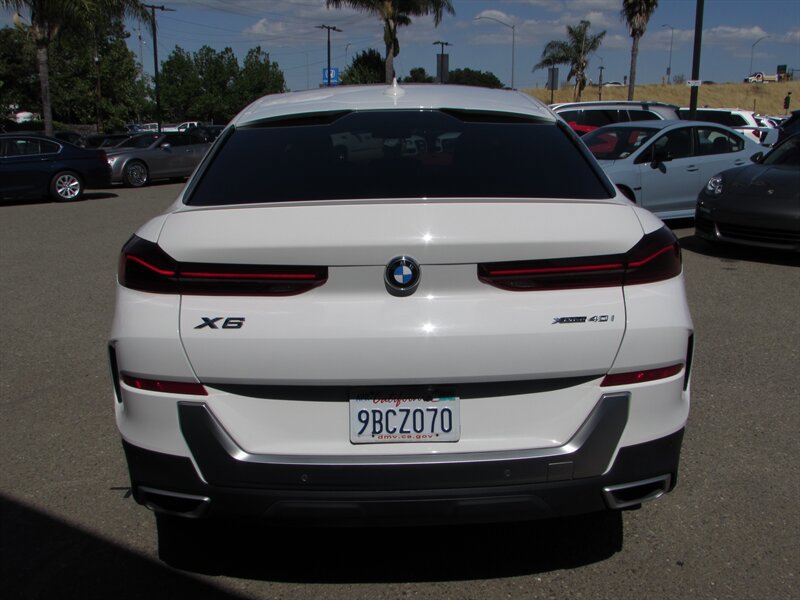 Used 2022 BMW X6 xDrive40i w/ Premium Package AWD/4WD image 6