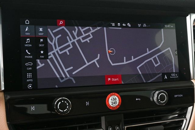 Used 2025 Porsche Macan image 13