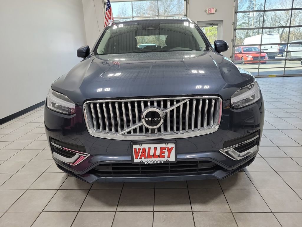 Used 2025 Volvo XC90 B5 Core image 31