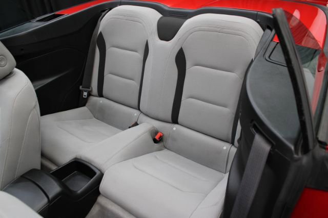 Used 2020 Chevrolet Camaro LT RWD image 16
