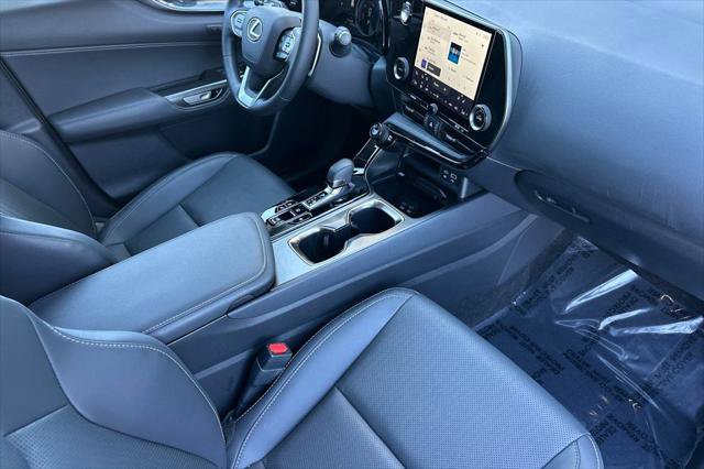 Certified 2025 Lexus NX 350h AWD w/ Accessory Package (2T) image 19