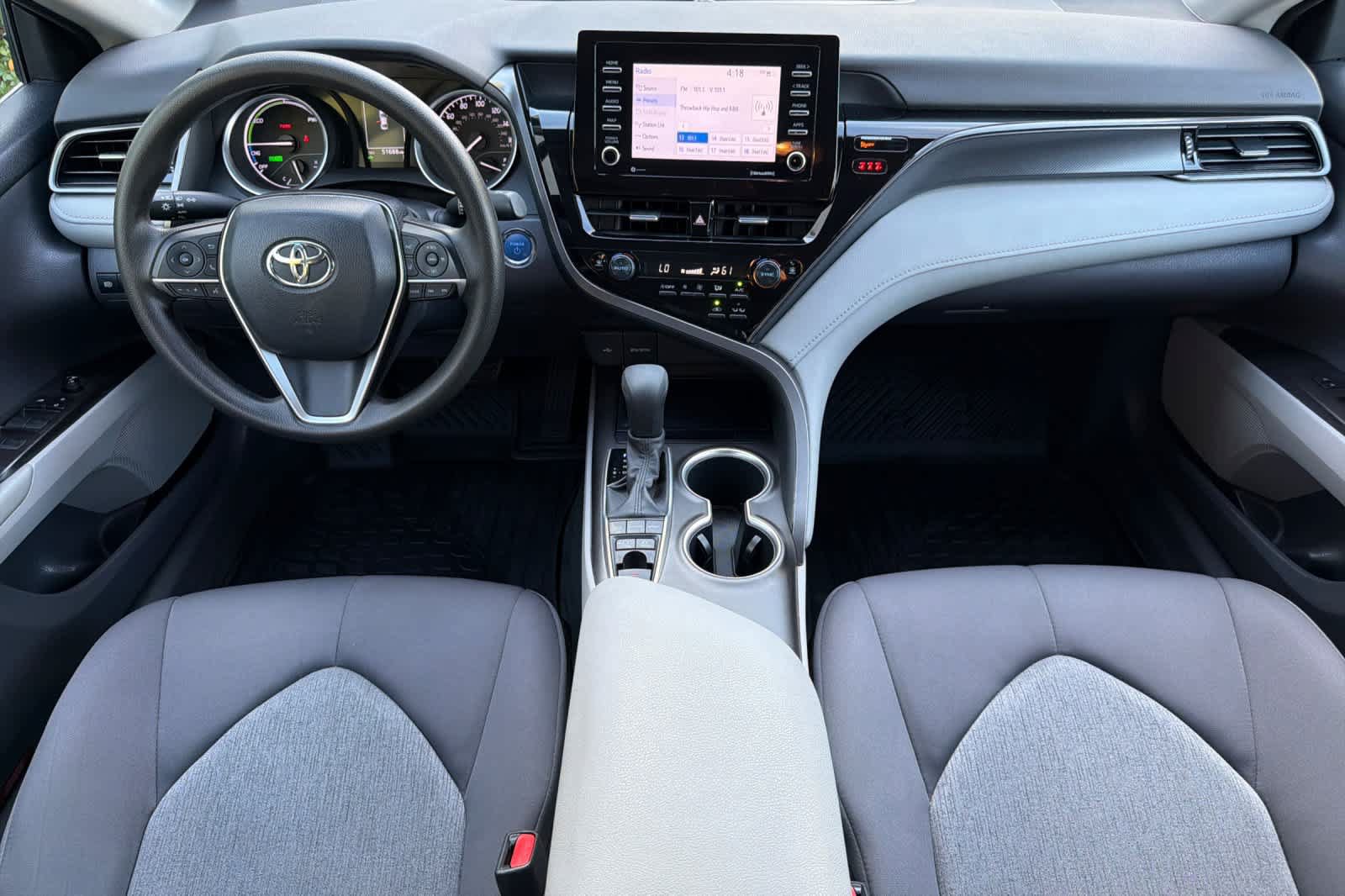 Used 2021 Toyota Camry LE FWD image 3