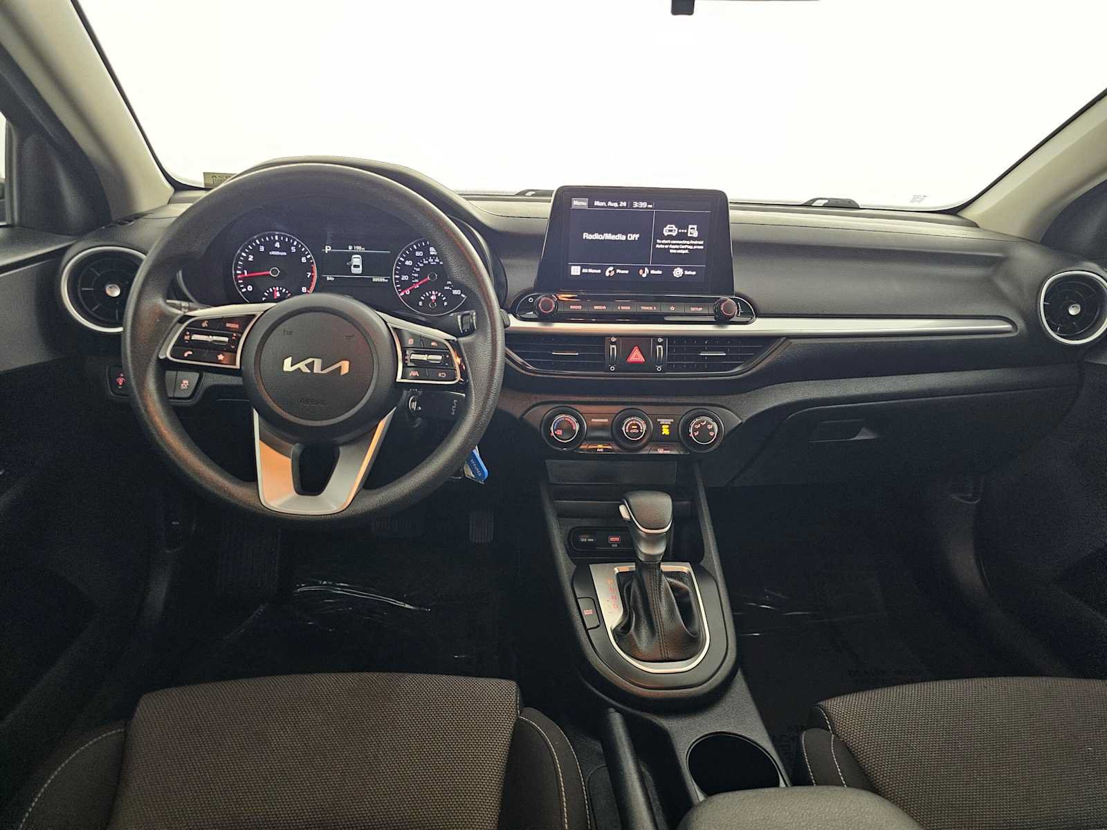 Used 2023 Kia Forte LXS w/ LXS Technology Package FWD image 18