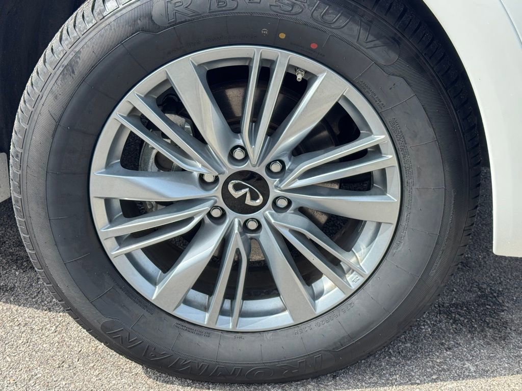 Used 2024 INFINITI QX80 Luxe image 9