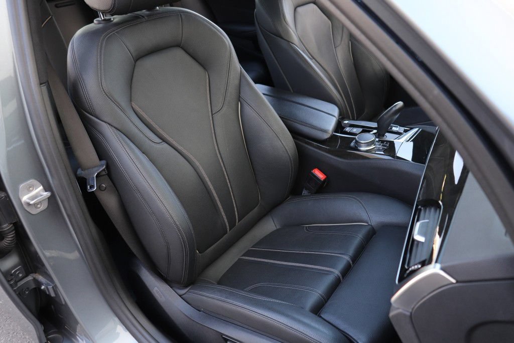 Used 2017 BMW 540i w/ Premium Package RWD image 33
