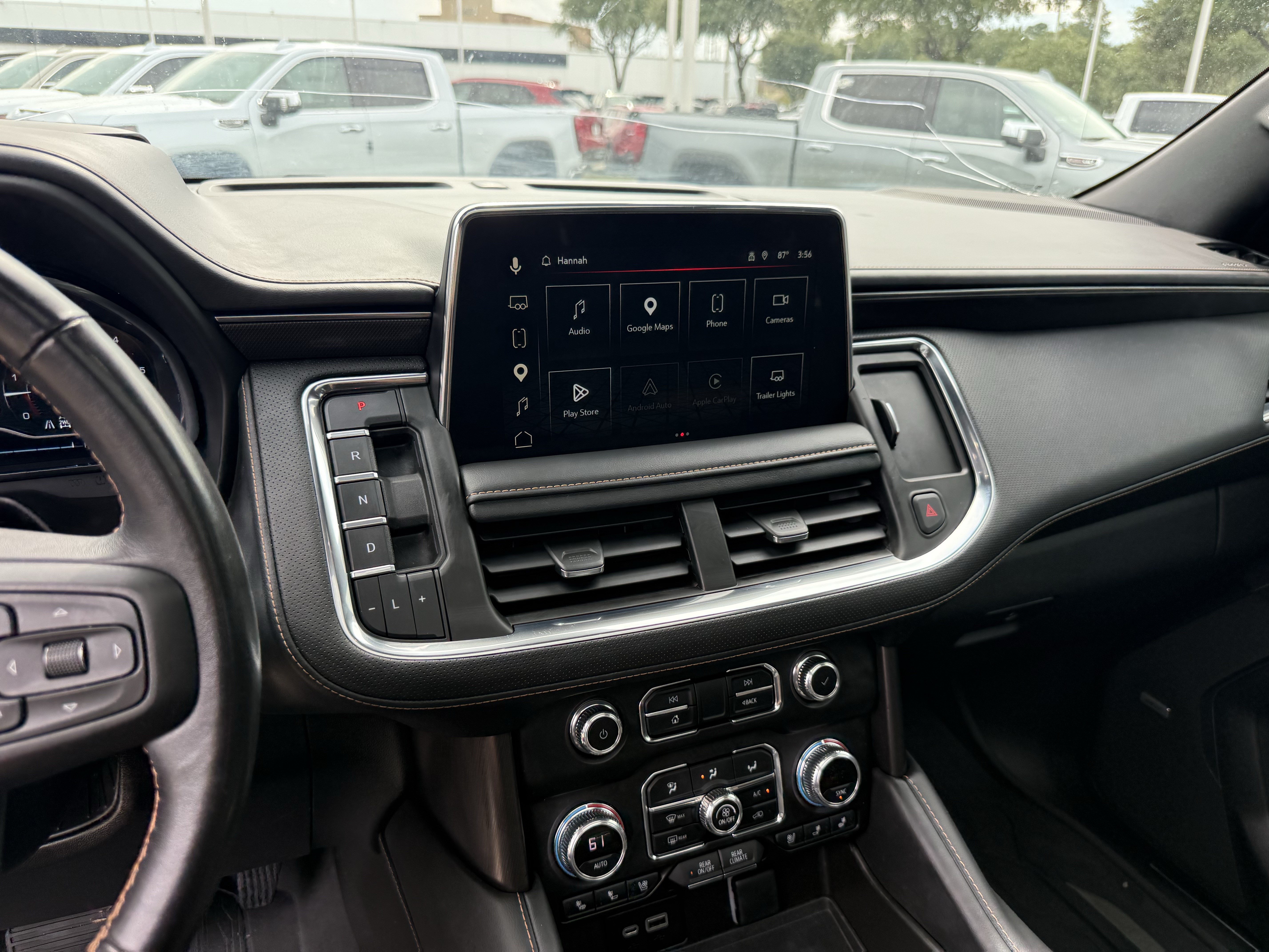 Used 2023 GMC Yukon XL AT4 w/ AT4 Premium Package AWD/4WD image 19
