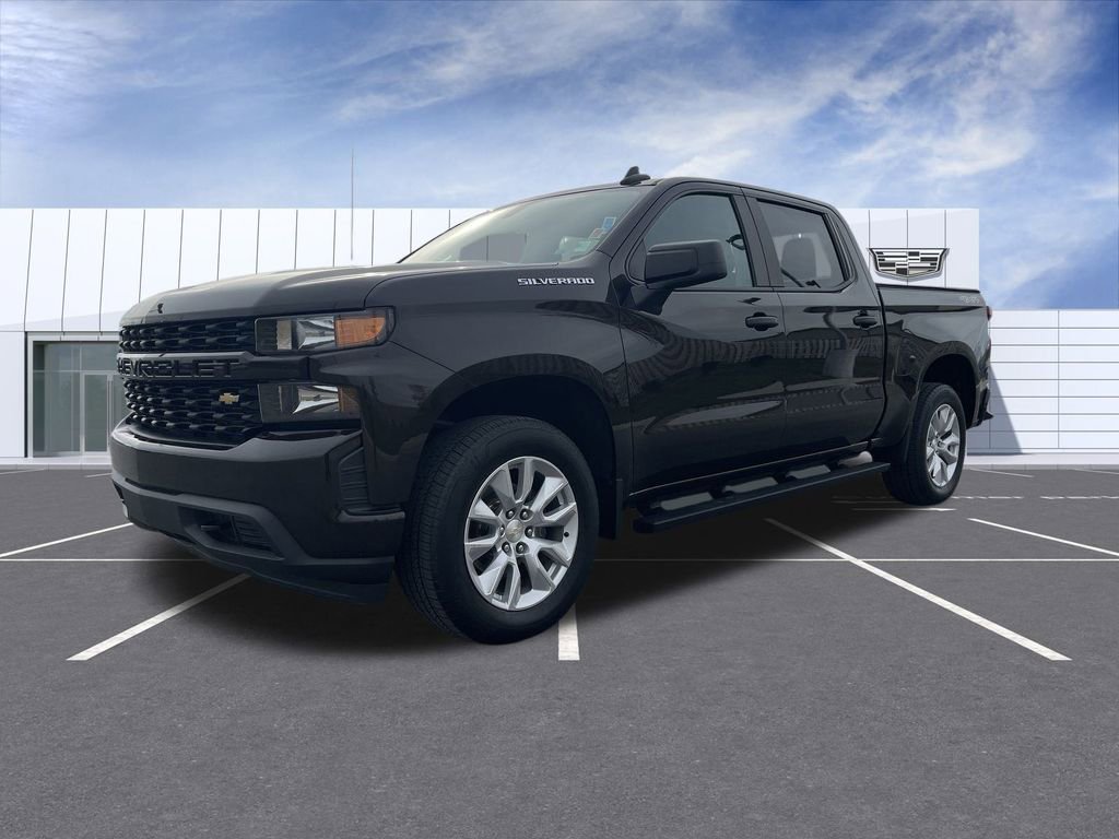 Used 2020 Chevrolet Silverado 1500 Custom w/ Custom Value Package image 4