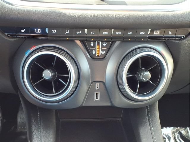 Used 2022 Chevrolet Blazer LT AWD/4WD image 21