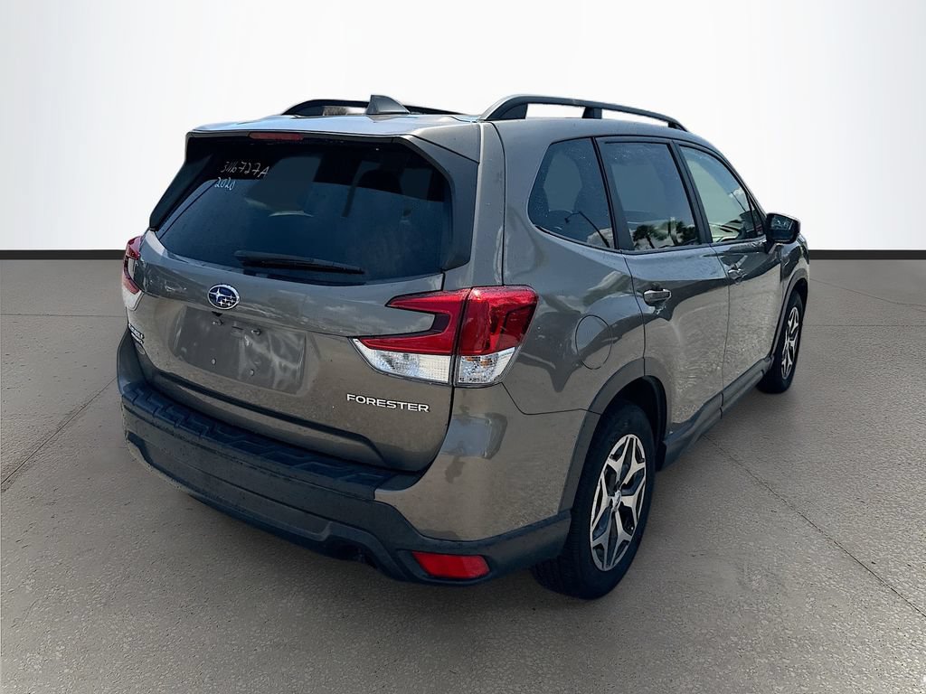 Used 2020 Subaru Forester Premium AWD/4WD image 7