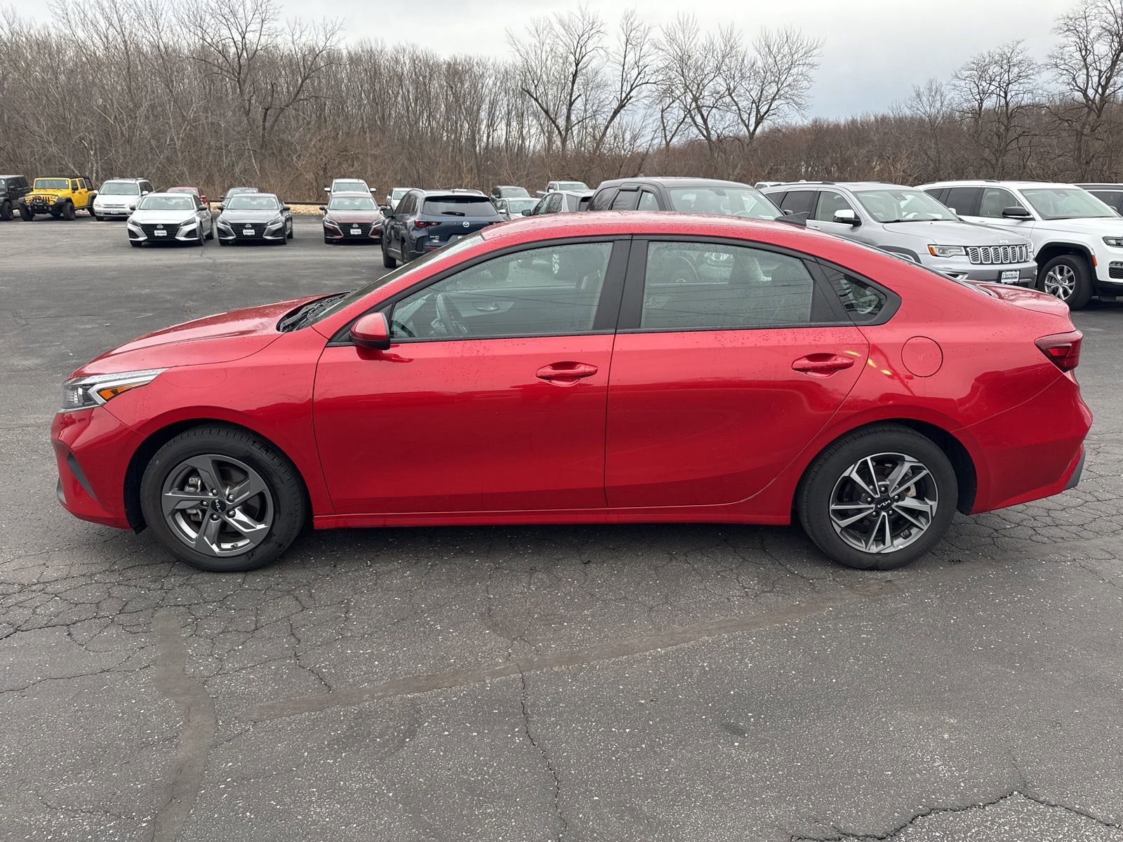 Used 2024 Kia Forte LXS image 4