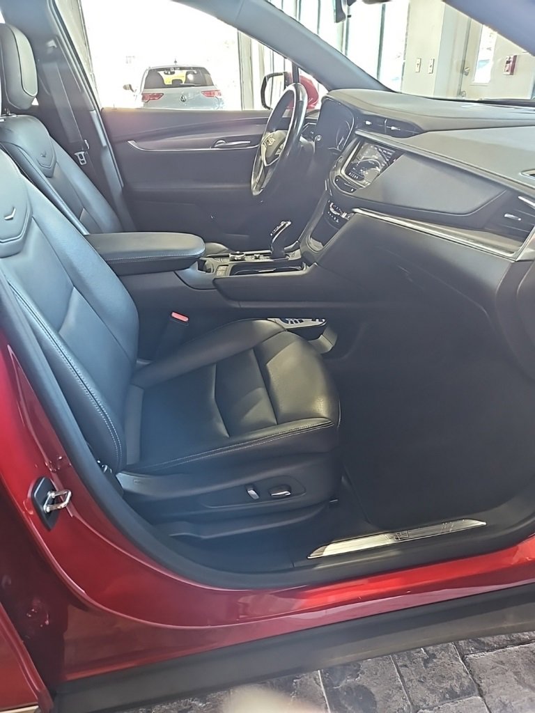 Used 2023 Cadillac XT5 Luxury image 15