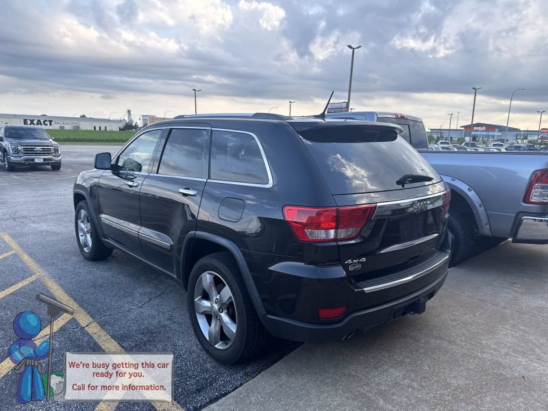 Used 2012 Jeep Grand Cherokee Overland AWD/4WD image 3