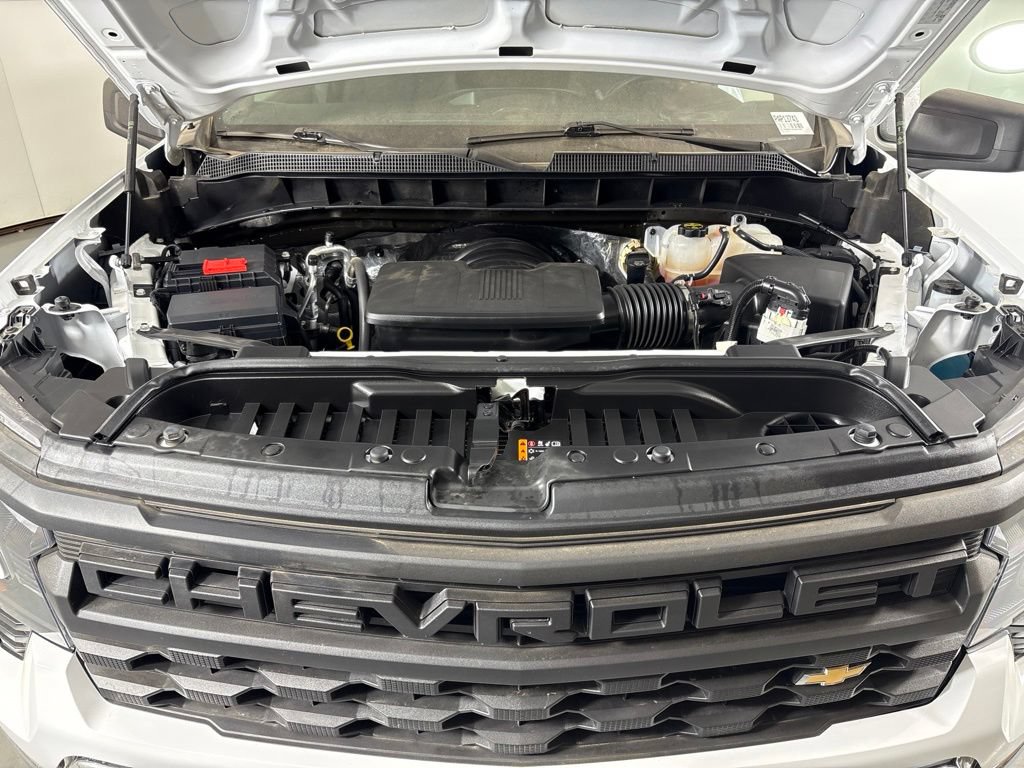 Certified 2025 Chevrolet Silverado 1500 W/T RWD image 37