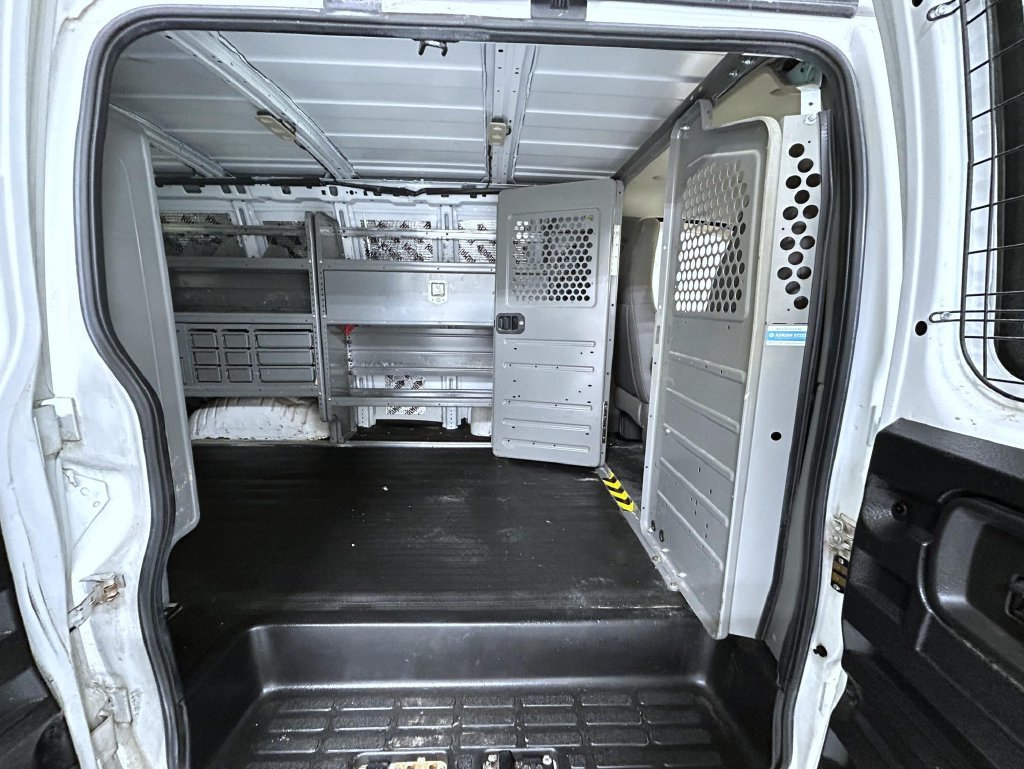 Used 2019 Chevrolet Express 2500 w/ Driver Convenience Package RWD image 18